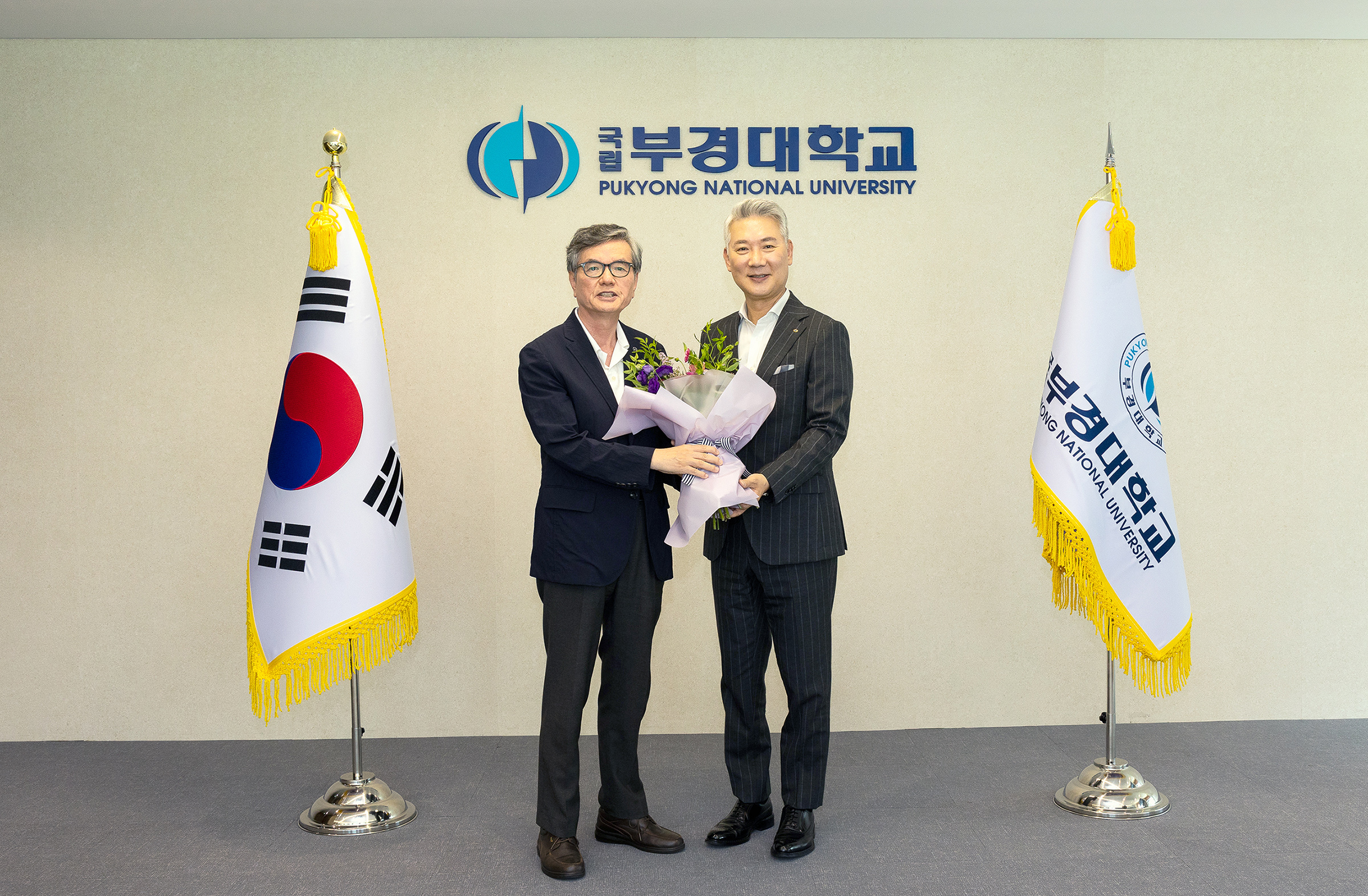 장창익 교수 발전기금 기부(2022.8.1)